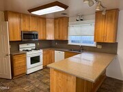 Photo - 1026 Cawston Ave