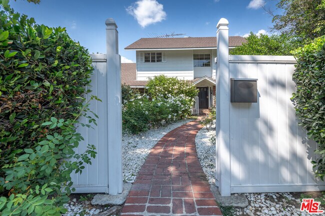 Photo - 12455 Sarah St