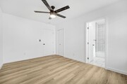 Photo - Newly Remodeled 1 Bedroom / 1 Bath in the Heart of Hollywood Unit 1142 1/2