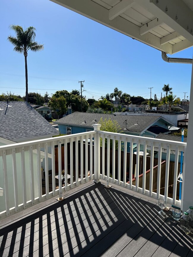 Building Photo - 103 S Santa Rosa St Unit 103 S Santa Rosa - 103 back house