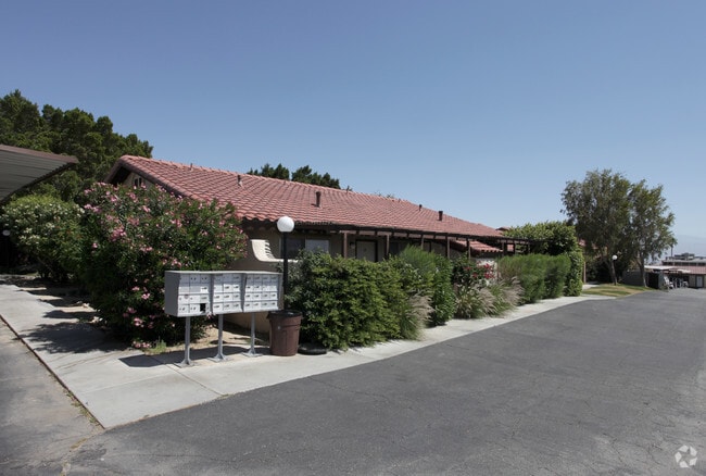Agua Caliente Apartments - Agua Caliente Apartments