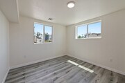 Photo - 1237 N Kenmore Ave Townhome