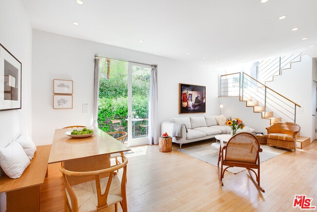 Photo - 757 Milwood Ave