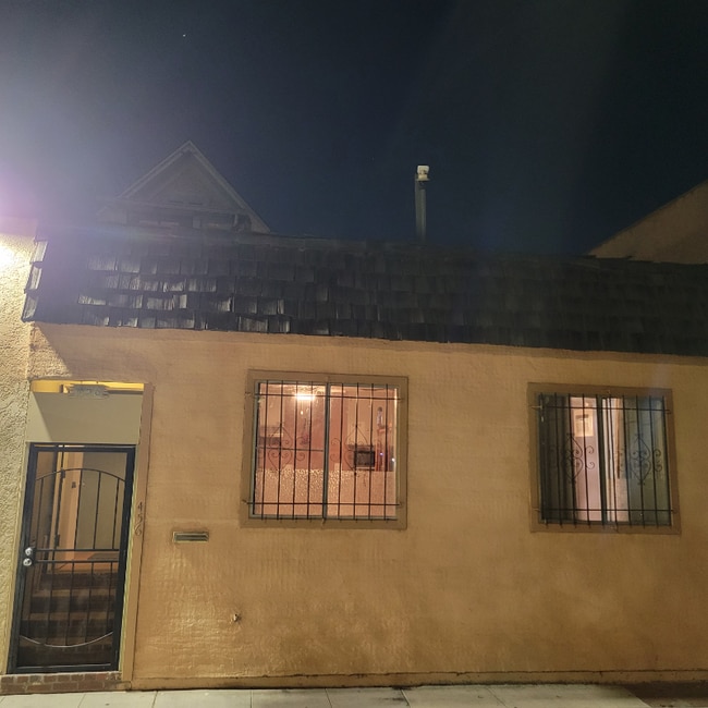 Building Photo - 456 Cedar Ave