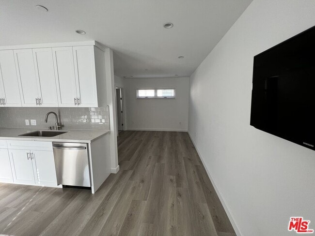 Photo - 1337 23rd St Unit E