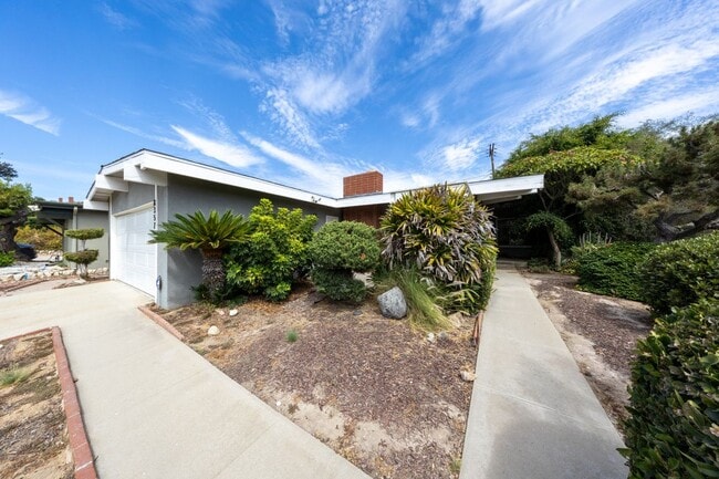 Photo - 8357 Elsmore Dr