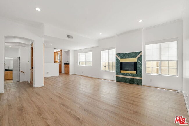 Photo - 8646 W Olympic Blvd Unit 204
