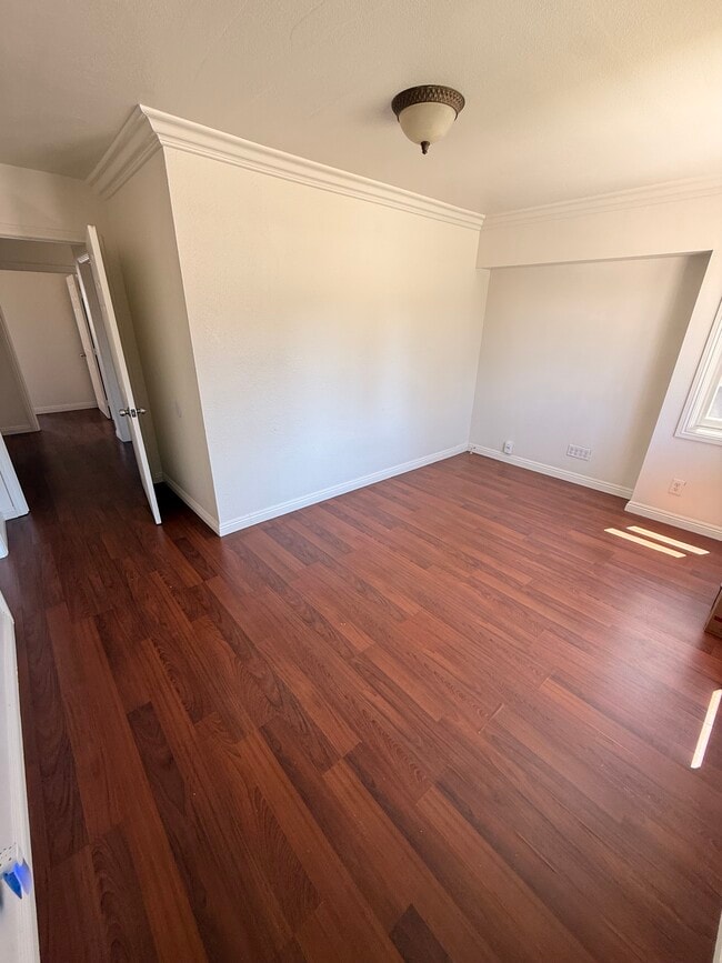 Photo - 415 W Marietta Pl