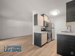 Building Photo - 3113 4th St Unit 212D Rental