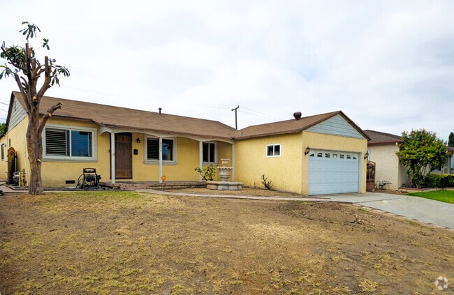 Building Photo - 2404 Foxglove Dr Rental
