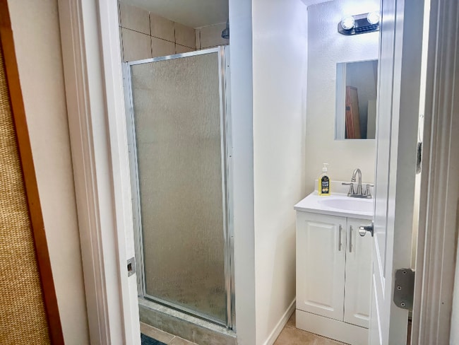 Photo - 7802 Apperson St