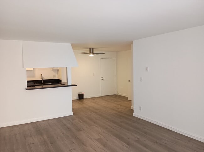 Photo - Hollywood Villa Apartments