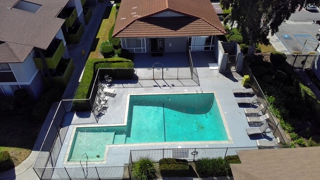 Beach Side Pool - Faircrest Apartments