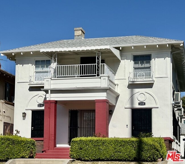Building Photo - 1216 5th Ave