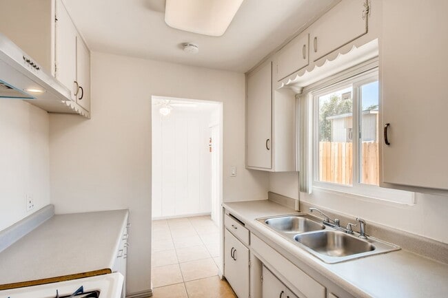 Photo - Updated 3 Bed/ 1 bath House Located in West Chula Vista