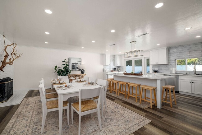 Photo - 4880 Kane St Unit ID1304293P