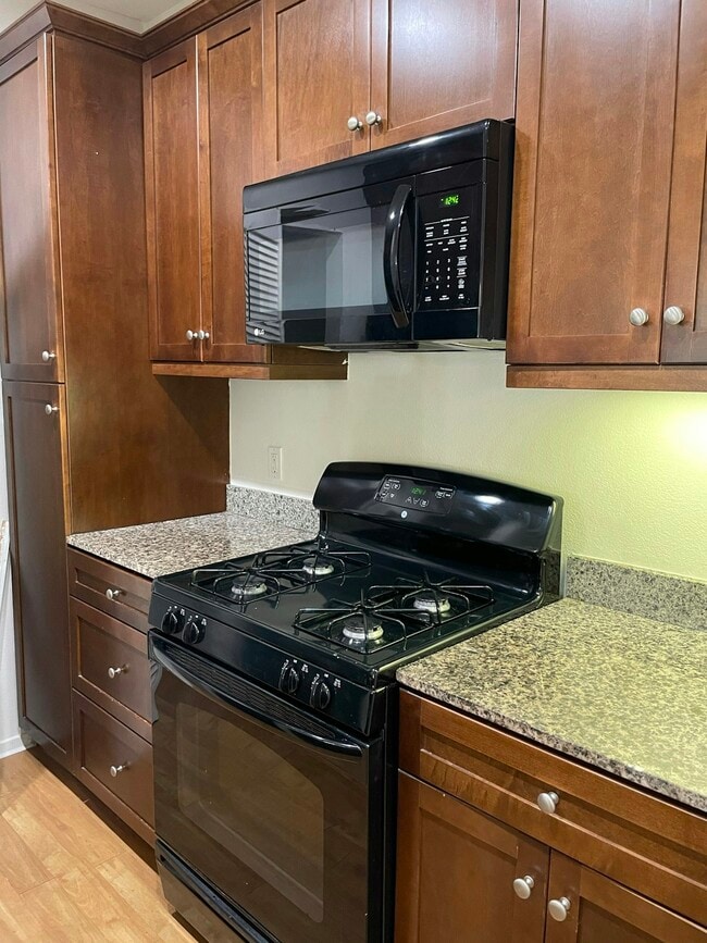 Photo - 2174 Scholarship