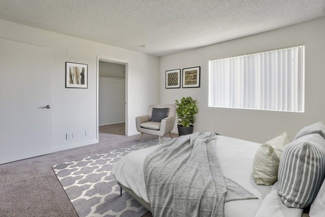 Photo - The Woodside Apartments