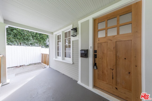 Photo - 3766 Valleybrink Rd