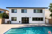 Photo - 18113 Bromley St