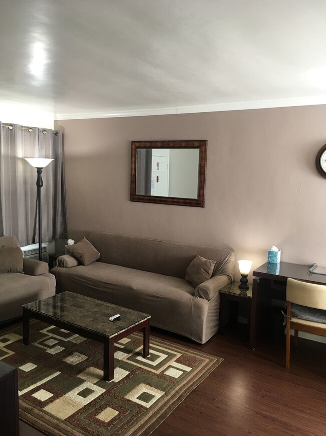 Photo - 1423 Barrington Way Unit A