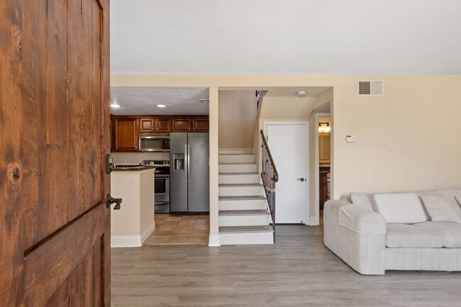 Building Photo - 3965 Nobel Dr