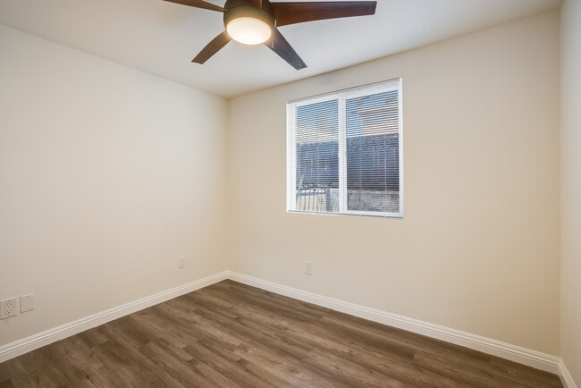 Photo - 2439 S Burnside Ave Apartments Unit 2439