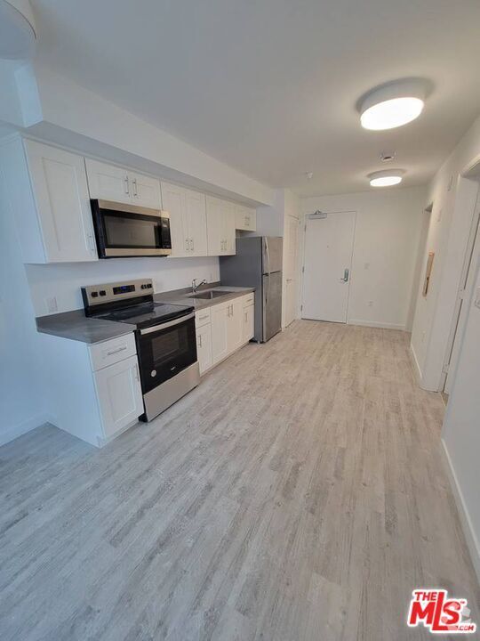 Building Photo - 5300 Crenshaw Blvd Unit 205 Rental
