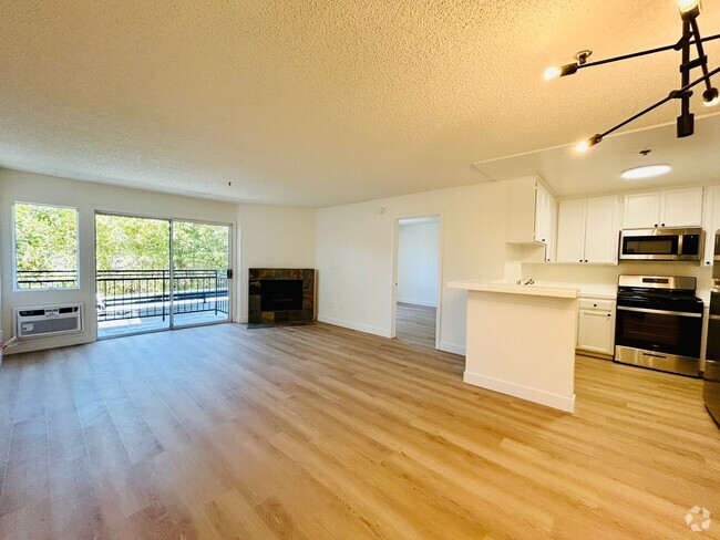 Building Photo - ven141 Unit 107 Rental