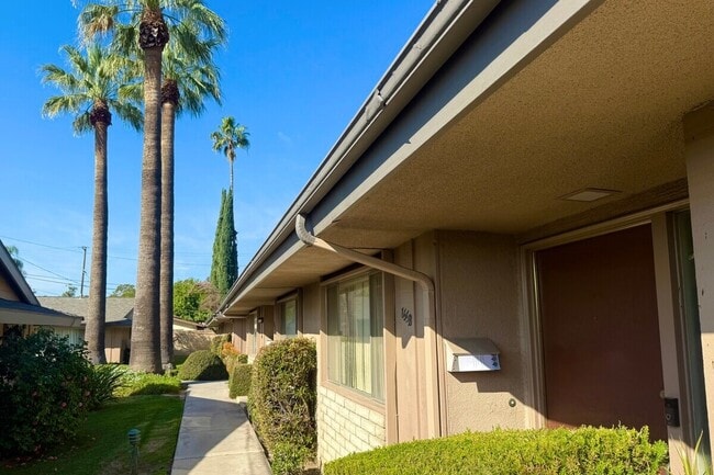 Photo - Country Club Villas