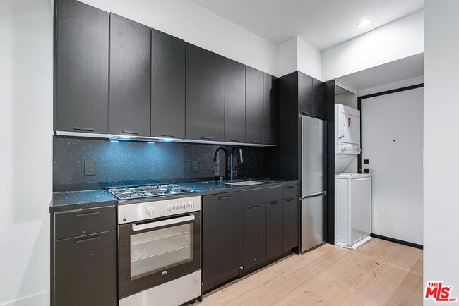 Photo - 12320 Montana Ave Unit 109