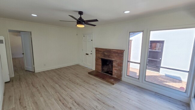 Photo - 13524 Starbuck St