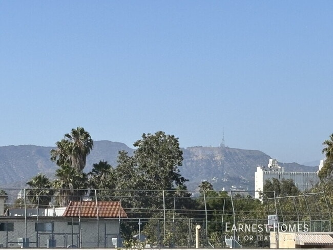 Photo - 525 N Sycamore Ave Unit 411