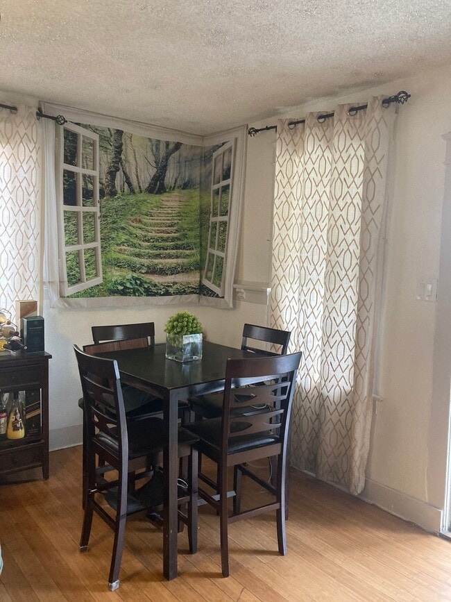 Dining area - 3771 S Catalina St House