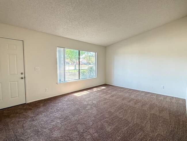 Photo - 1859 Ellen Cir