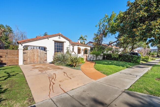 Photo - 10525 Tennessee Ave