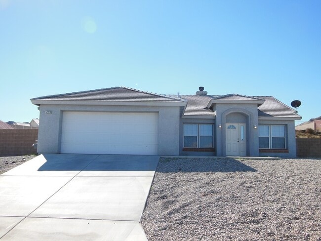Building Photo - Copper Hills Home-Ready for Movein!