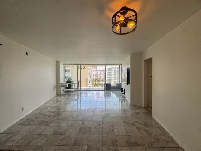 Building Photo - High-Rise Long Beach Condo with Ocean Views, Huge Balcony and Parking
