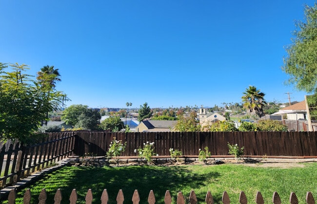 Photo - 320 Park Ave