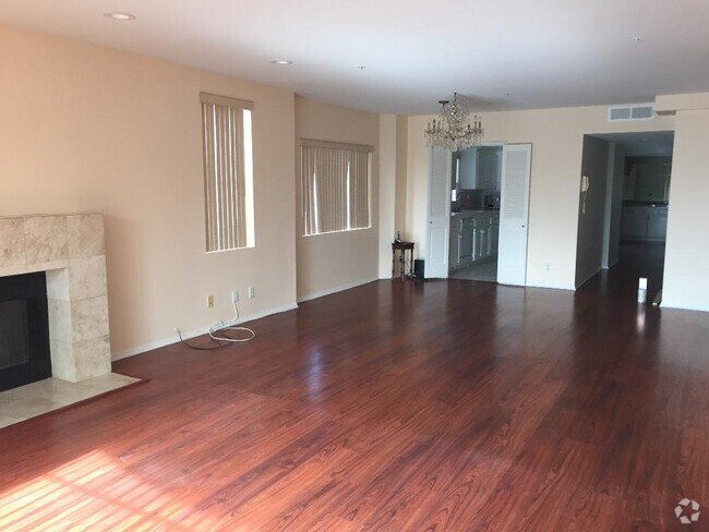 Building Photo - 1932 Pelham Ave Unit 301 Rental