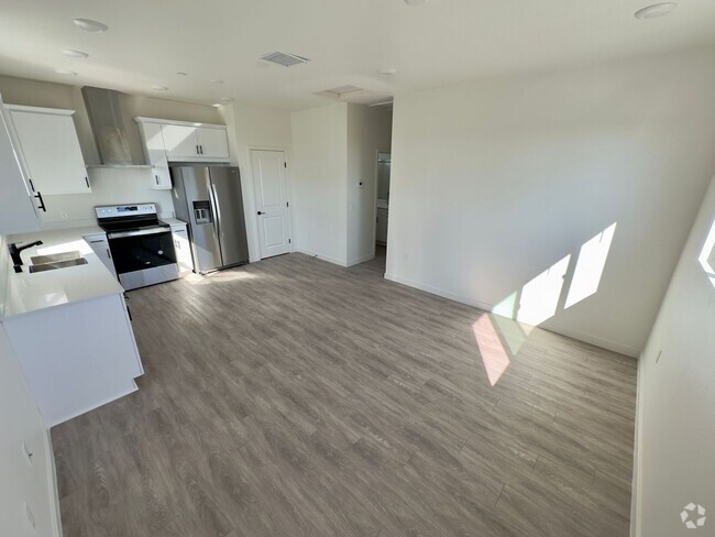 Building Photo - No App Fee! MOVE IN SPECIAL $1,000 off fi... Unit 4021 F Logan Rental