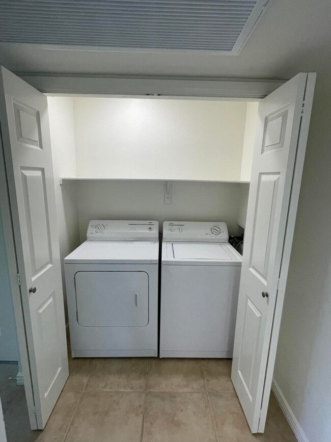 Photo - 43376 Cook St Unit 202