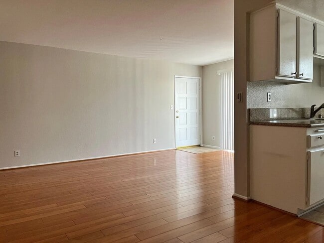 Photo - 700 E Cedar Ave Unit 205