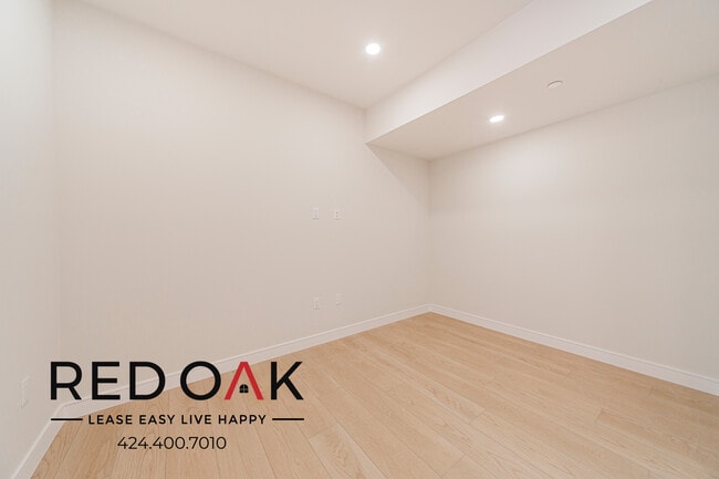 Photo - 5320 Cartwright Ave Unit 301