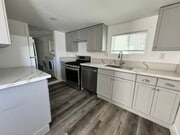 Kitchen - 621 Manhattan Avenue Unit Lower