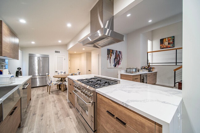 Photo - 2311 E Curtis Ct