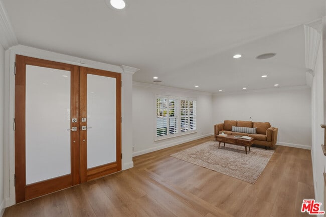 Photo - 29392 Hillrise Dr