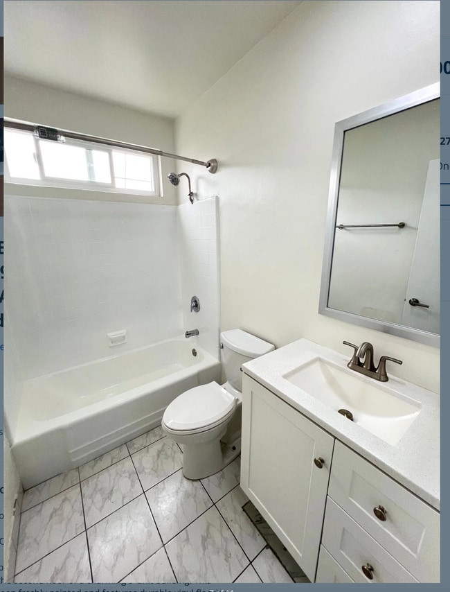 Photo - 1326 Amherst Ave Unit 8