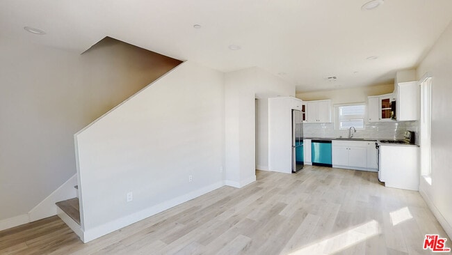 Photo - 236 Rosemont Ave Unit 1/2