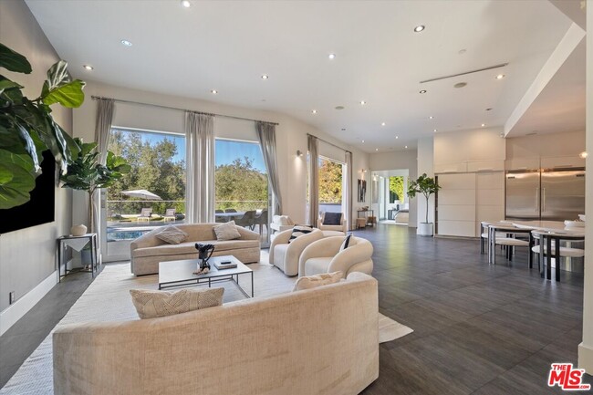 Photo - 2666 Hutton Dr